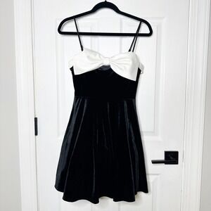 City Studios Juniors 5/6 White Bow Black Velvet Fit &‎ Flare Mini Dress